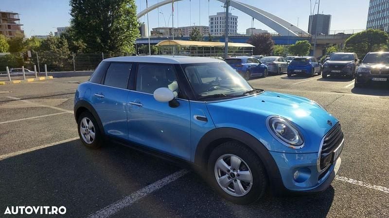 Albastru Utilizat 2019 Mini Cooper D Hatchback | 16.999 EUR (Scump) - Imagine 1/4