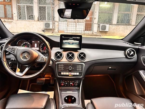 Gri Utilizat 2018 Mercedes CLA250 Berlinǎ | 20.000 EUR - Imagine 1/4