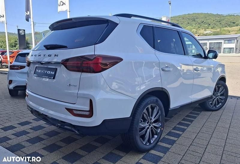 Nouă Ssangyong (KGM) Rexton 202 CP (148 kW) 2025 Culoarealb SUV