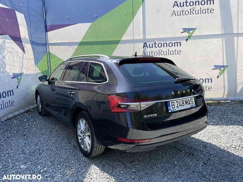 Second-hand Skoda Superb 150 CP (110 kW) 2022 Negru Break