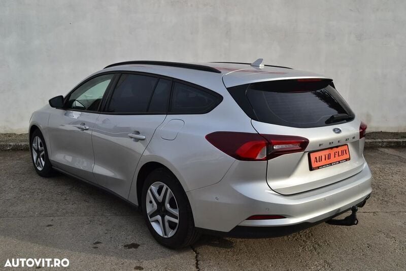 Second-hand Ford Focus Cool & Connect 120 CP (88 kW) 2022 Gri Break