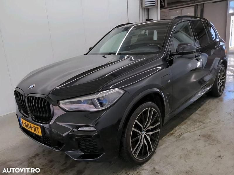 Culoarenegru Utilizat 2021 BMW X5 Sport Line SUV | 49.990 EUR (Preț OK) - Imagine 1/4