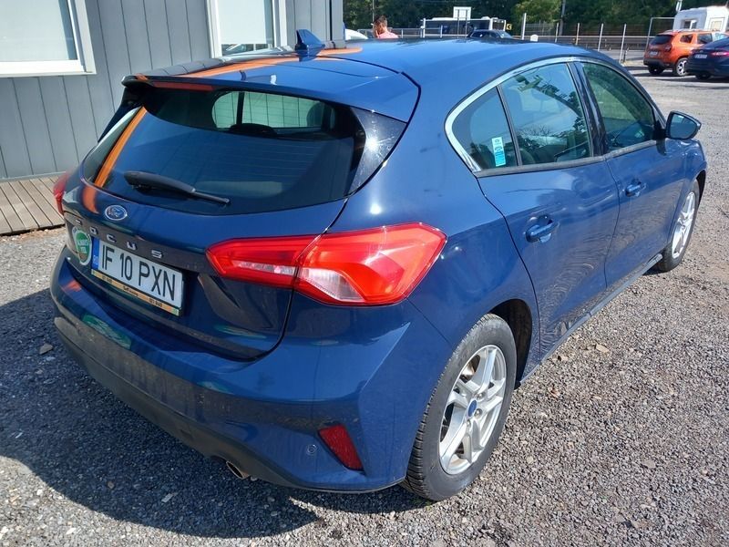 Second-hand Ford Focus 120 CP (88 kW) 2017 Albastru Hatchback