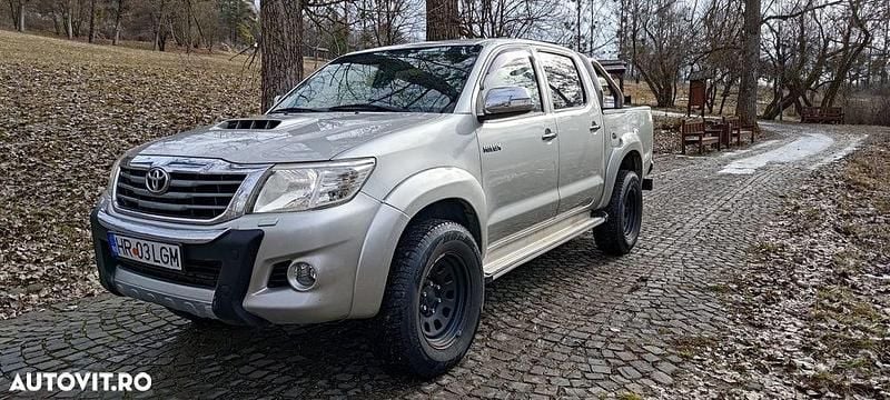 Second-hand Toyota HiLux Style 171 CP (125 kW) 2012 Culoaregri Pickup