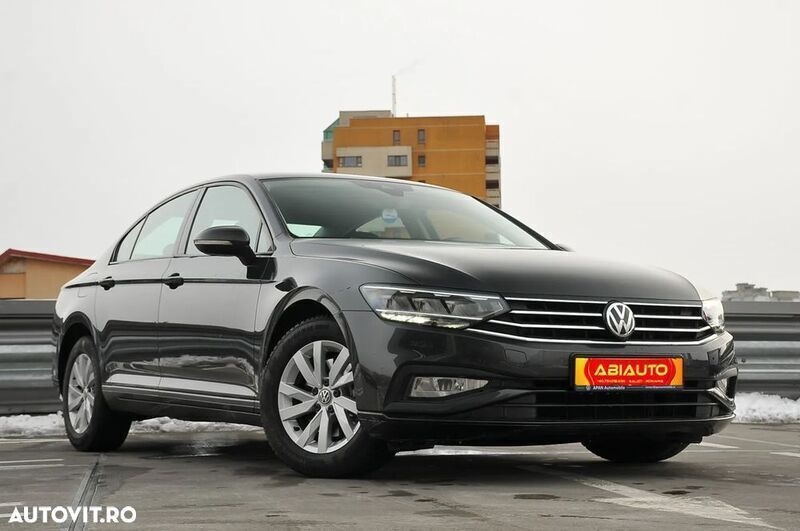 Gri Utilizat 2020 VW Passat Comfortline Break | 19.159 EUR (Preț OK) - Imagine 1/4