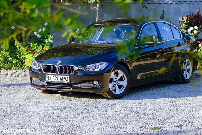 Negru Utilizat 2015 BMW 320 Efficient Dynamics Berlinǎ | 11.800 EUR (Super Preț) - Imagine 1/4
