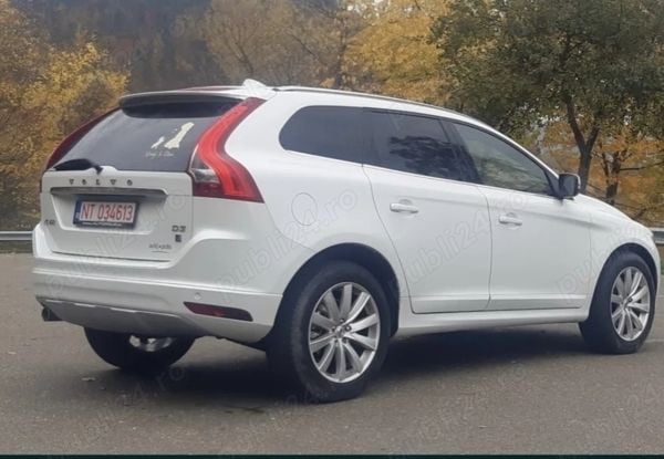 Utilizat 2016 Volvo XC60 SUV | 13.900 EUR (Super Preț) - Imagine 1/4