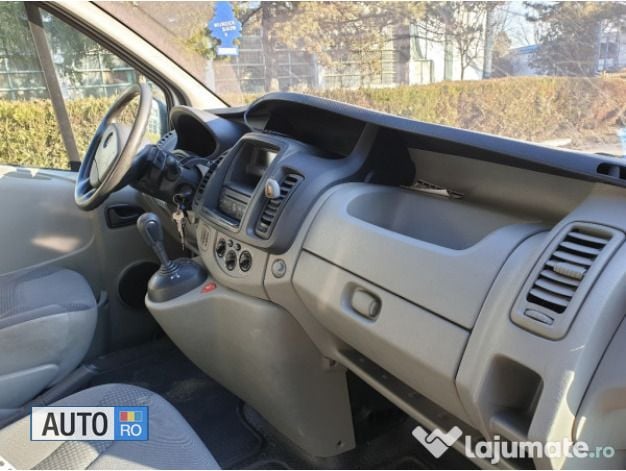 Second-hand Opel Vivaro 145 CP (106 kW) 2011 Alb Monovolum