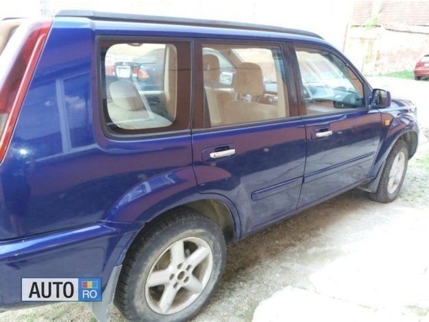 Second-hand Nissan X-Trail 114 CP (83 kW) 2003 Albastru SUV