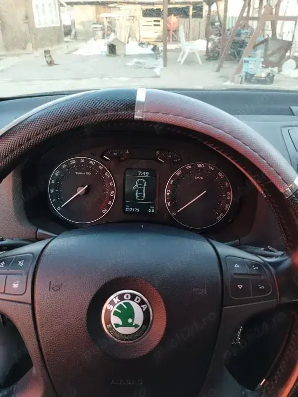 Utilizat 2007 Skoda Octavia Break | 2.600 EUR (Preț bun) - Imagine 1/4