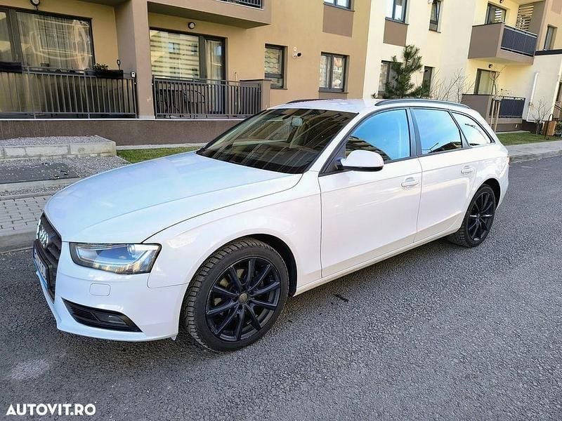 Second-hand Audi A4 136 CP (100 kW) 2013 Culoarealb Break