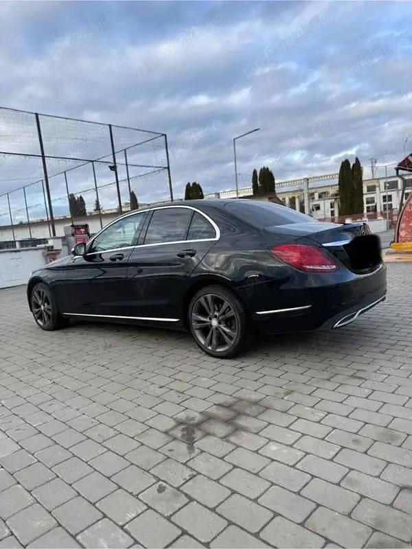 Second-hand Mercedes C180 85 CP (62 kW) 2015 Berlinǎ