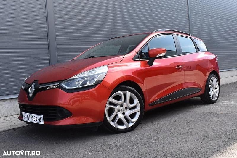 Rosu Utilizat 2015 Renault Clio GrandTour Bose Edition Break | 6.499 EUR (Preț OK) - Imagine 1/4