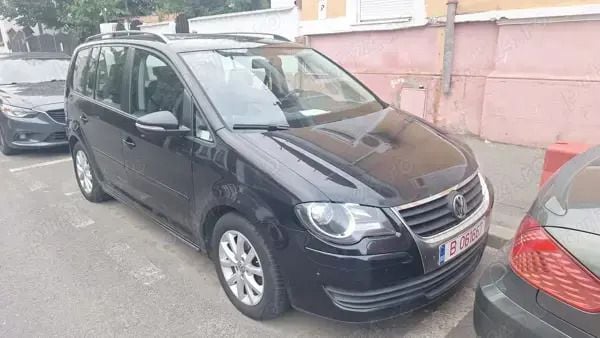 Utilizat 2009 VW Touran Monovolum | 4.200 EUR (Preț OK) - Imagine 1/4
