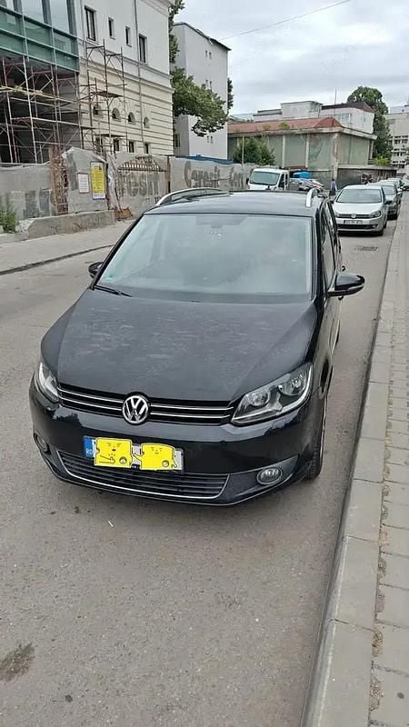 Utilizat 2011 VW Touran Highline Monovolum | 6.500 EUR (Preț OK) - Imagine 1/4