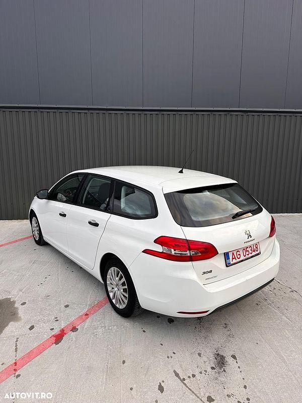 Second-hand Peugeot 308 Allure 120 CP (88 kW) 2015 Culoarealb Break