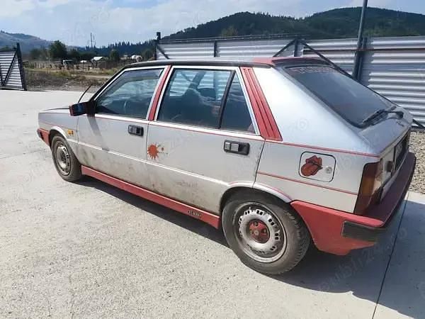 Utilizat 1986 Lancia Delta Hatchback | 1.900 EUR - Imagine 1/4