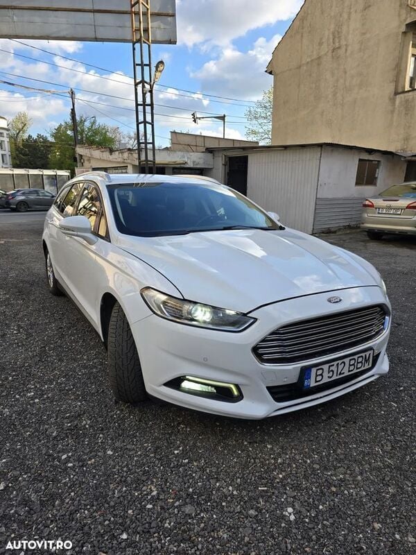 Alb Utilizat 2017 Ford Mondeo Business Edition Break | 7.900 EUR (Super Preț) - Imagine 1/4