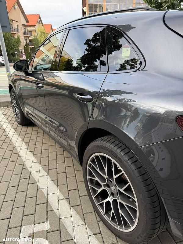 Second-hand Porsche Macan 258 CP (189 kW) 2017 Culoaregri SUV