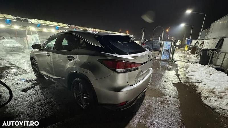 Second-hand Lexus RX450h Sport Line 313 CP (230 kW) 2020 Culoaregri SUV