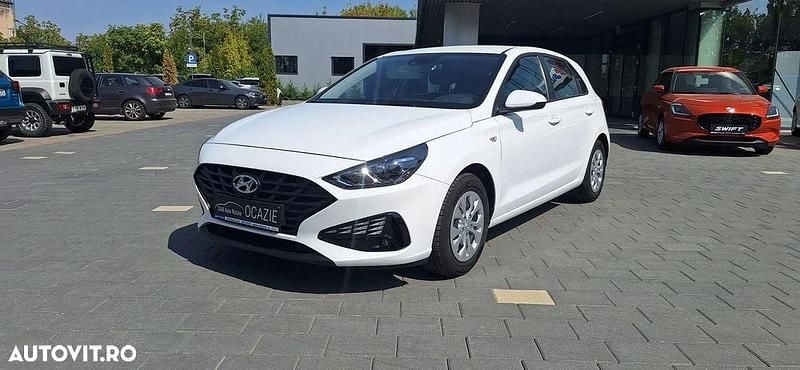 Culoarealb Utilizat 2022 Hyundai i30 Comfort Hatchback | 13.750 EUR (Preț OK) - Imagine 1/4