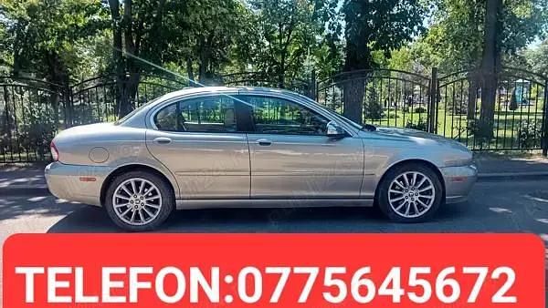 Utilizat 2010 Jaguar X-type Berlinǎ | 4.300 EUR - Imagine 1/4