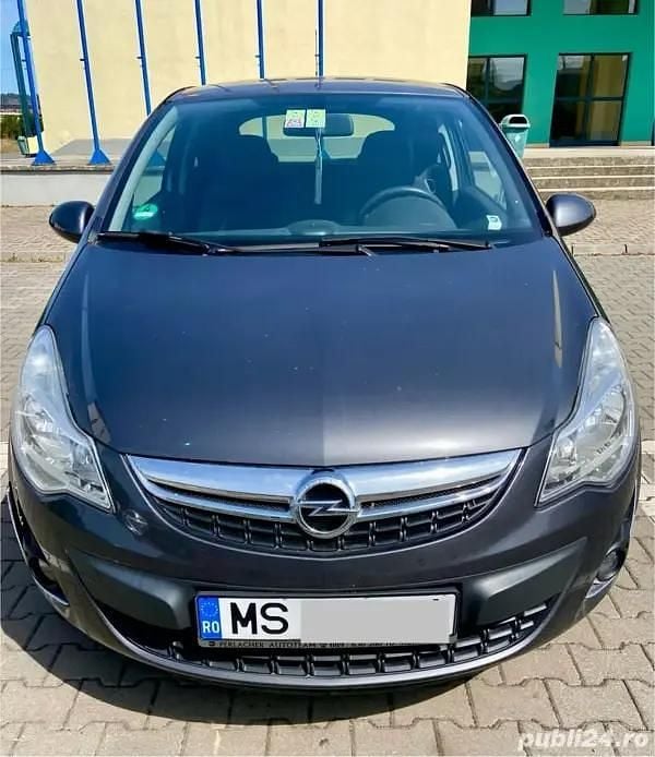 Gri Utilizat 2012 Opel Corsa Edition Berlinǎ | 4.200 EUR (Preț OK) - Imagine 1/4