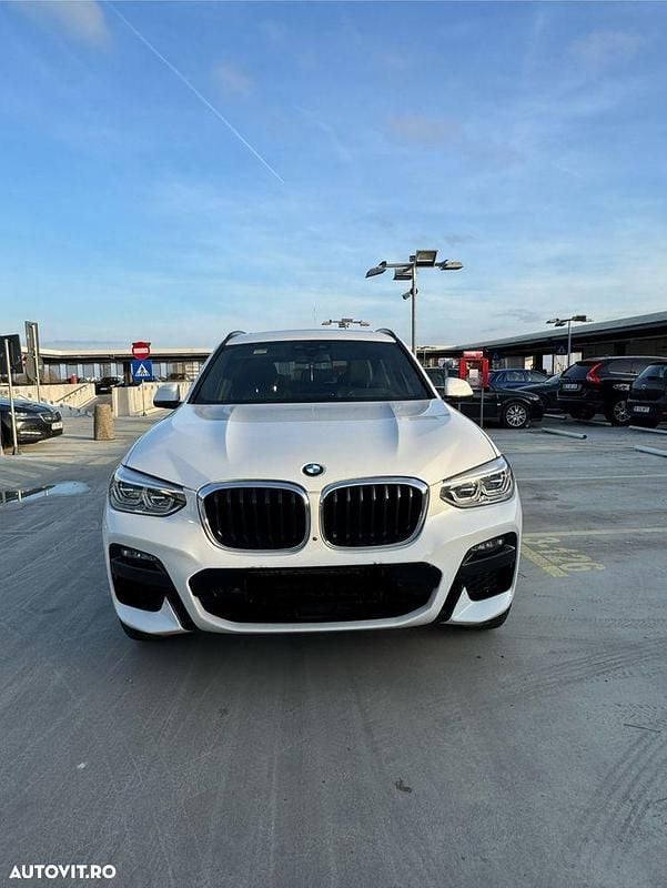 Culoarealb Utilizat 2020 BMW X3 M Sport SUV | 31.750 EUR (Preț OK) - Imagine 1/4