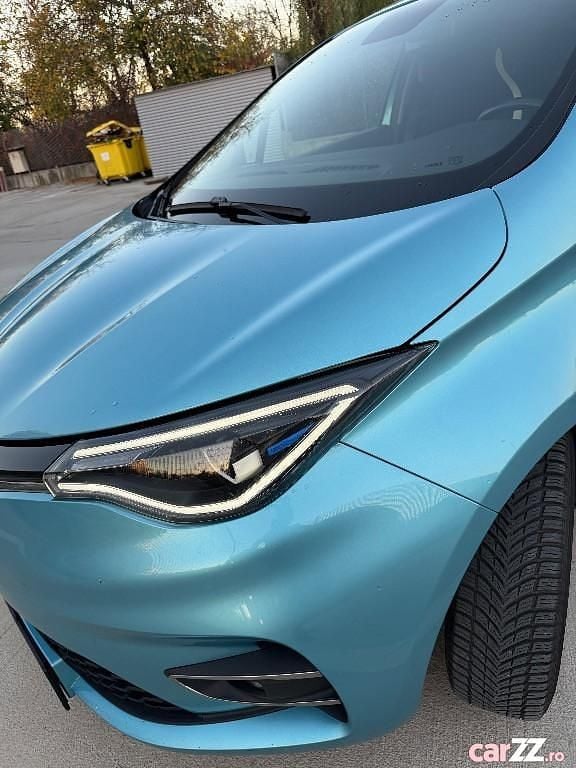 Second-hand Renault Zoe 99 kW (135 CP) 2020 Albastru Hatchback