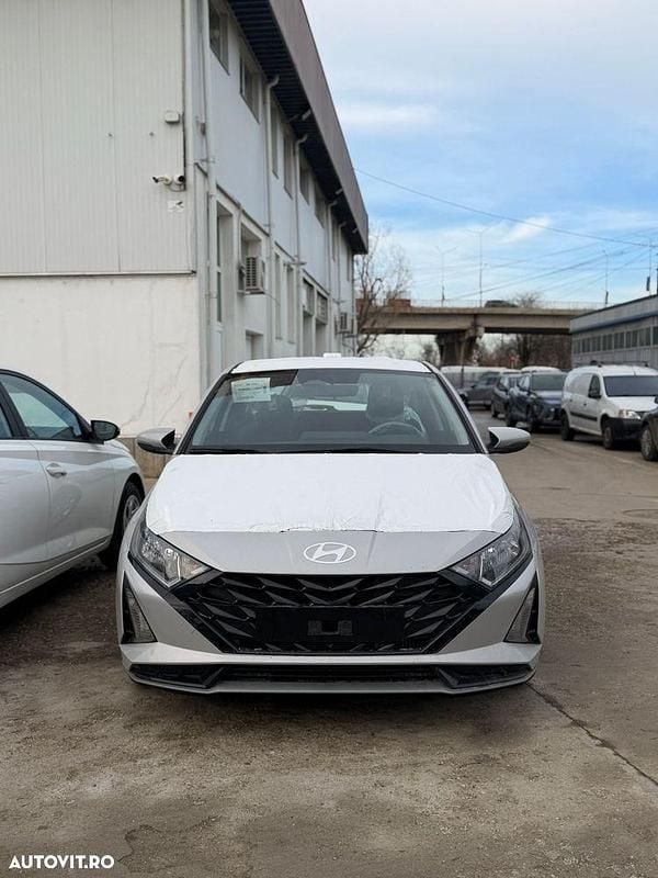 Nouă Hyundai i20 Comfort 90 CP (66 kW) 2025 Culoaregri Hatchback