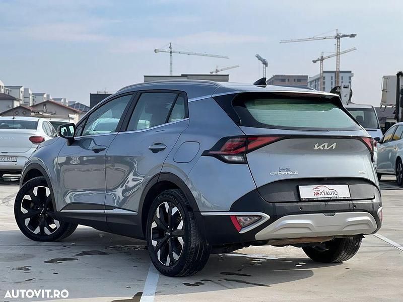 Second-hand Kia Sportage 180 CP (132 kW) 2023 Culoareargint SUV