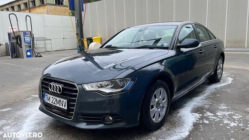 Culoarealbastru Utilizat 2013 Audi A6 Hatchback | 10.900 EUR - Imagine 1/4