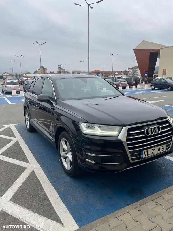 Negru Utilizat 2018 Audi Q7 SUV | 29.000 EUR (Super Preț) - Imagine 1/4