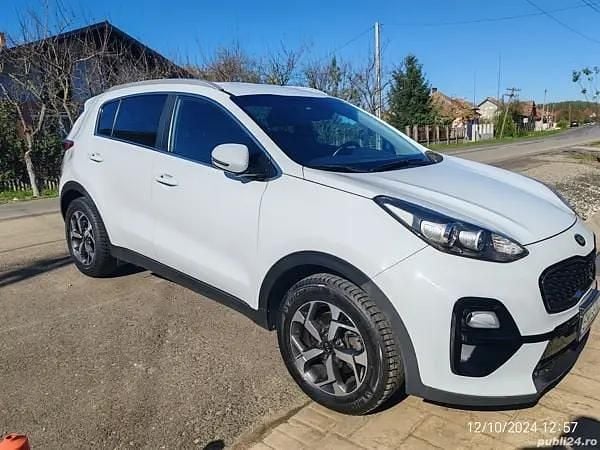 Alb Utilizat 2019 Kia Sportage 2 SUV | 13.999 EUR (Preț bun) - Imagine 1/4