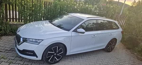 Utilizat 2021 Skoda Octavia Break | 18.500 EUR (Preț bun) - Imagine 1/4