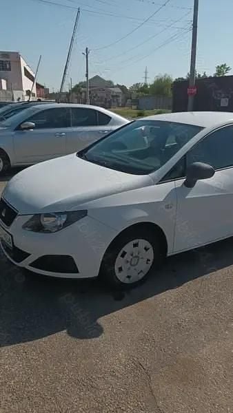 Utilizat 2011 Seat Ibiza Hatchback | 3.200 EUR (Preț OK) - Imagine 1/4