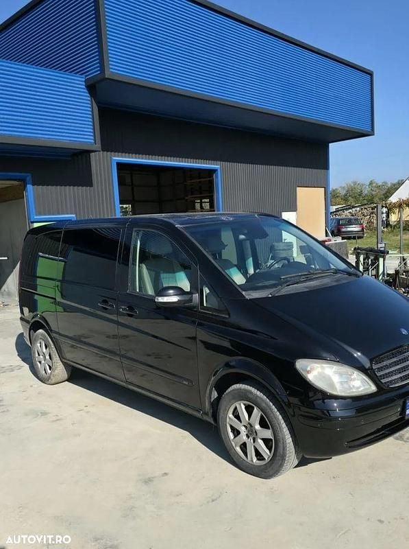 Second-hand Mercedes Viano 150 CP (110 kW) 2009 Culoarenegru Monovolum