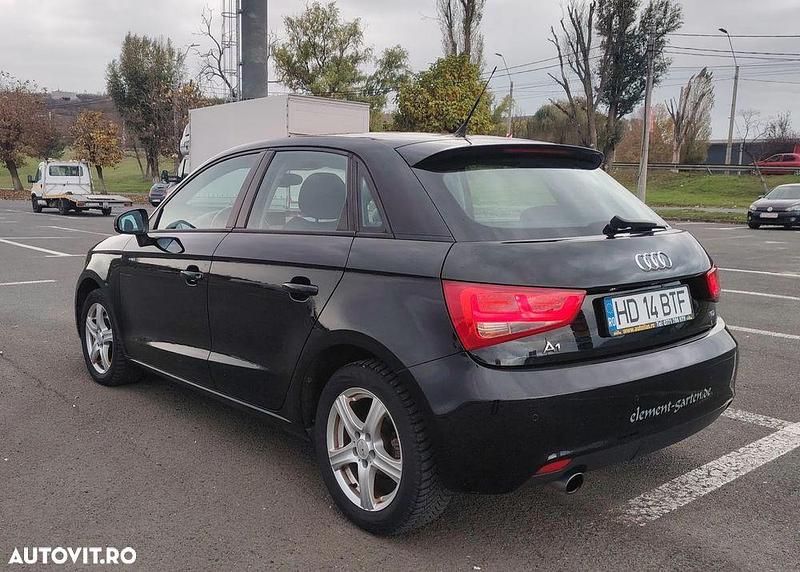 Second-hand Audi A1 Attraction 105 CP (77 kW) 2012 Culoarenegru Hatchback