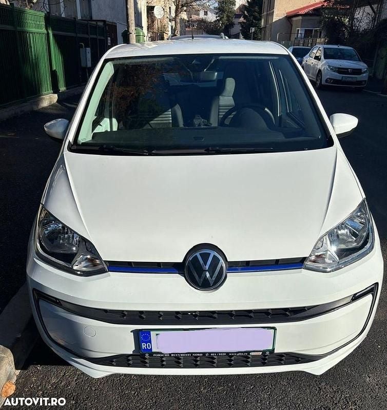 Second-hand VW e-up! 61 kW (83 CP) 2022 Culoarealb Hatchback