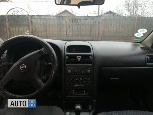 Second-hand Opel Astra 84 CP (61 kW) 2002 Berlinǎ