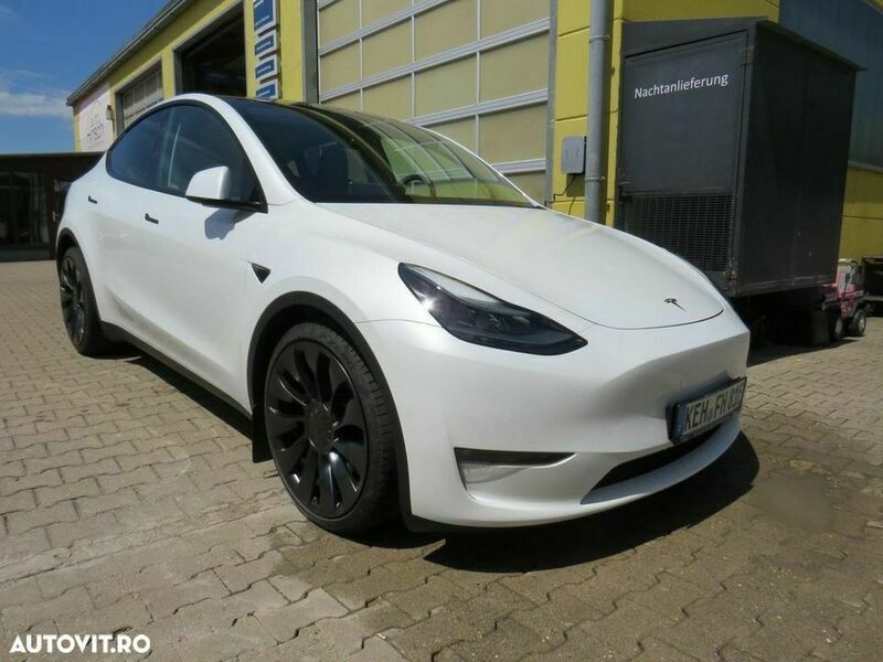 Văndută Tesla Model Y Performance Dua. mașini secondhand de vânzare