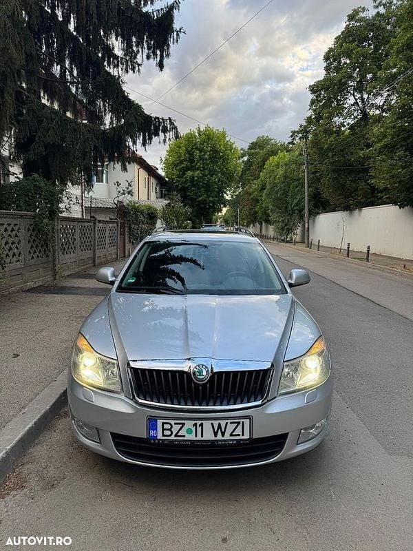 Argint Utilizat 2011 Skoda Octavia Drive Break | 4.800 EUR (Preț bun) - Imagine 1/4