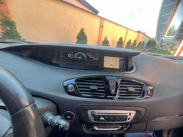 Second-hand Renault Grand Scénic 110 CP (80 kW) 2012 Negru Monovolum