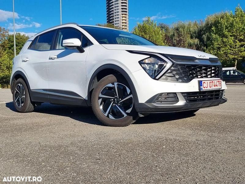 Alb Utilizat 2023 Kia Sportage Vision SUV | 22.390 EUR (Preț OK) - Imagine 1/4