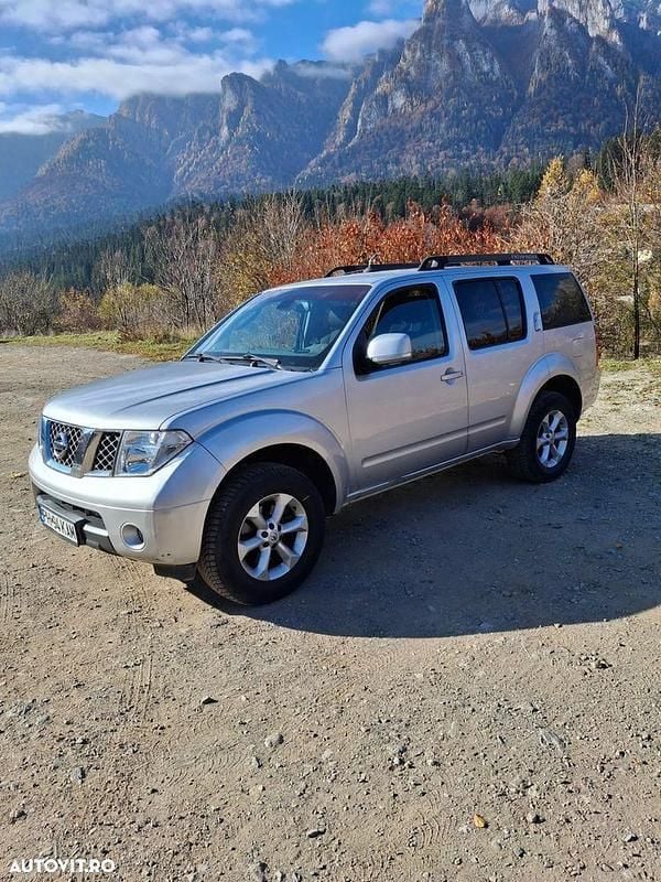 Gri Utilizat 2008 Nissan Pathfinder SUV | 6.100 EUR - Imagine 1/4