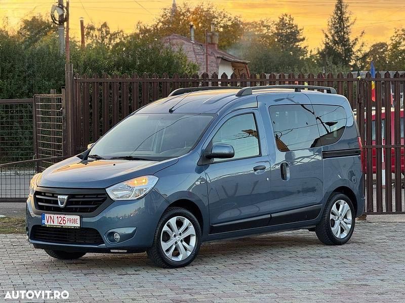 Culoarealbastru Utilizat 2014 Dacia Dokker Lauréate Van | 5.650 EUR (Preț OK) - Imagine 1/4