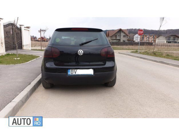 Second-hand VW Golf IV 105 CP (77 kW) 2004 Negru Hatchback