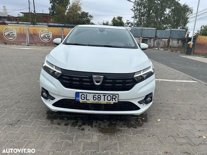 Culoarealb Utilizat 2022 Dacia Logan Comfort Berlinǎ | 10.000 EUR (Scump) - Imagine 1/4