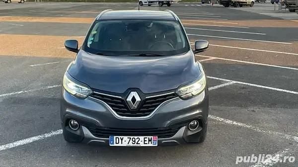 Gri Utilizat 2015 Renault Kadjar SUV | 8.799 EUR (Preț bun) - Imagine 1/4