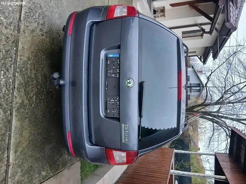 Second-hand Skoda Octavia 105 CP (77 kW) 2010 Gri Break
